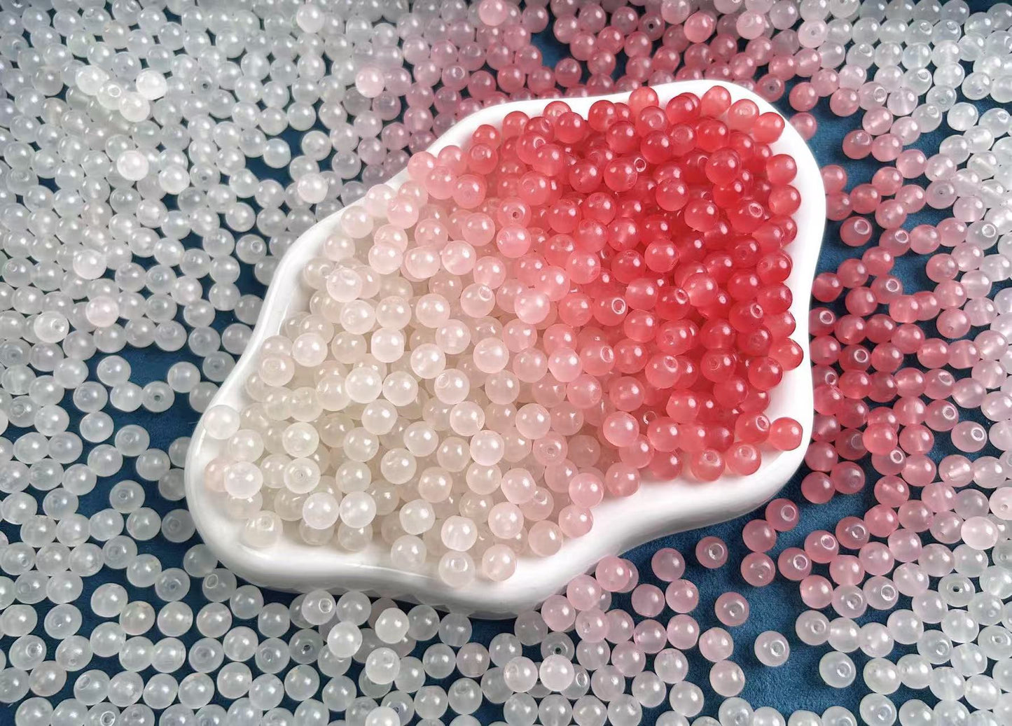 UV color-changing beads