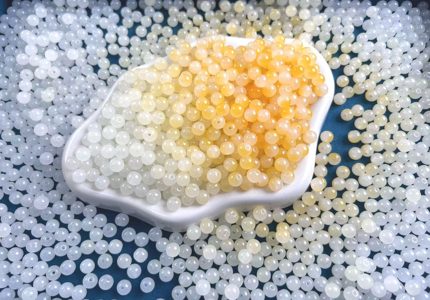 UV color-changing beads