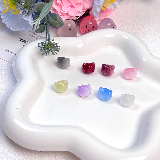 Resin cat head