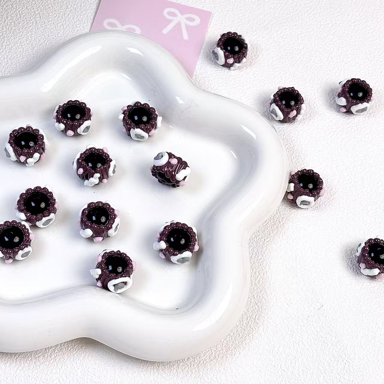 Hand-painted beads