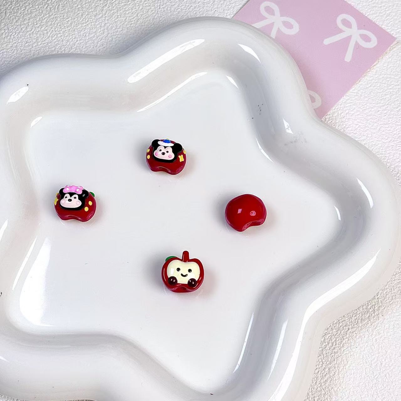 Hand-painted beads