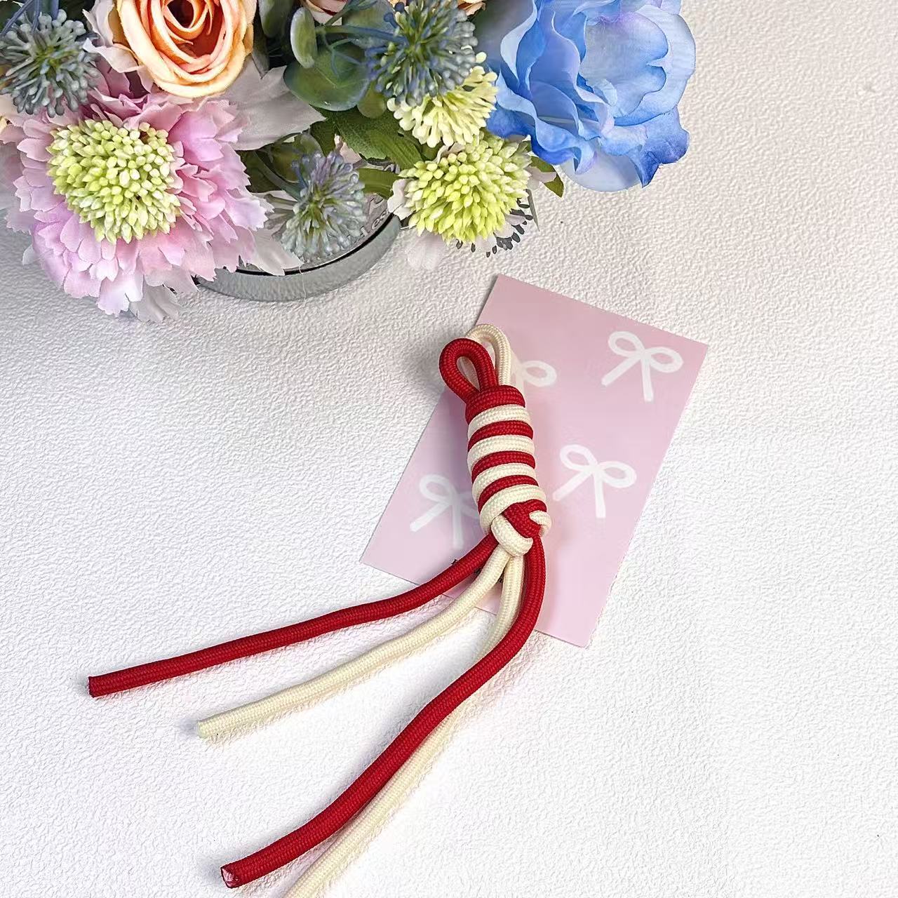 Two-color spiral knot