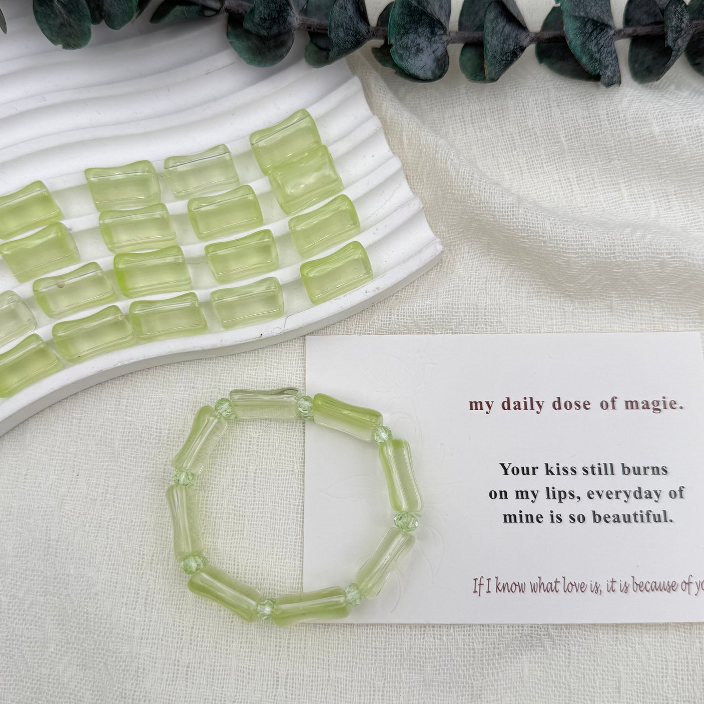 Bamboo Hand Card