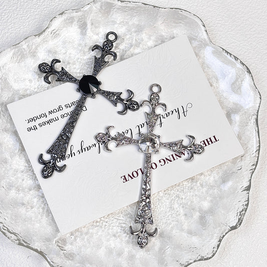 Dark cool style pendant