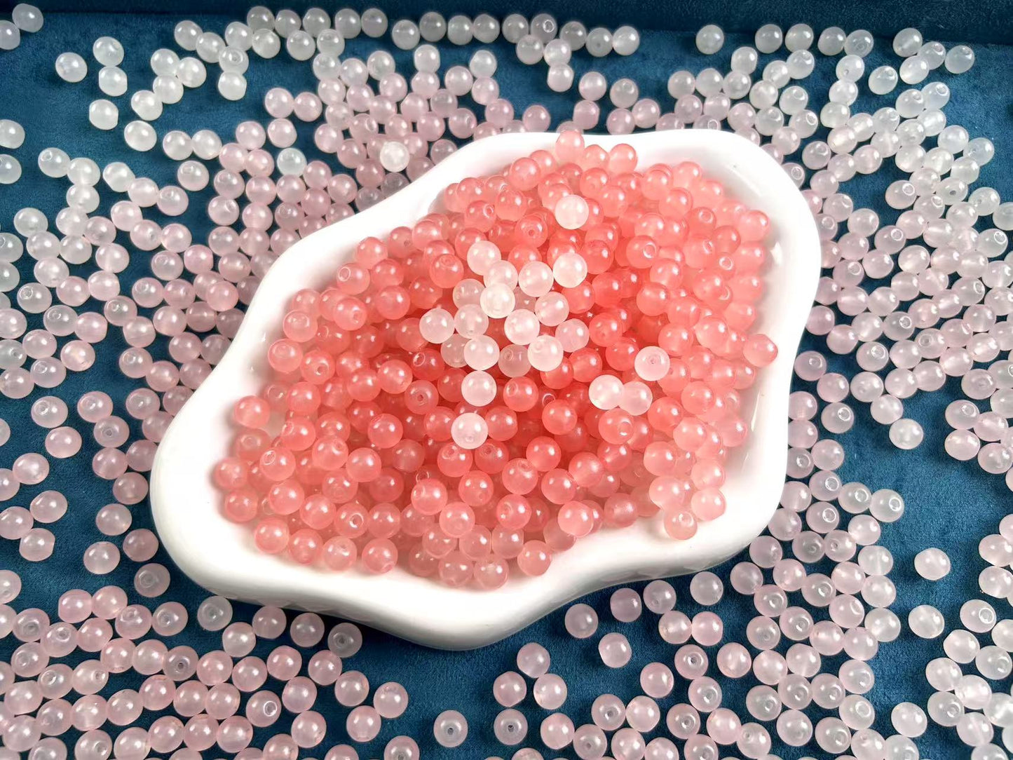 UV color-changing beads