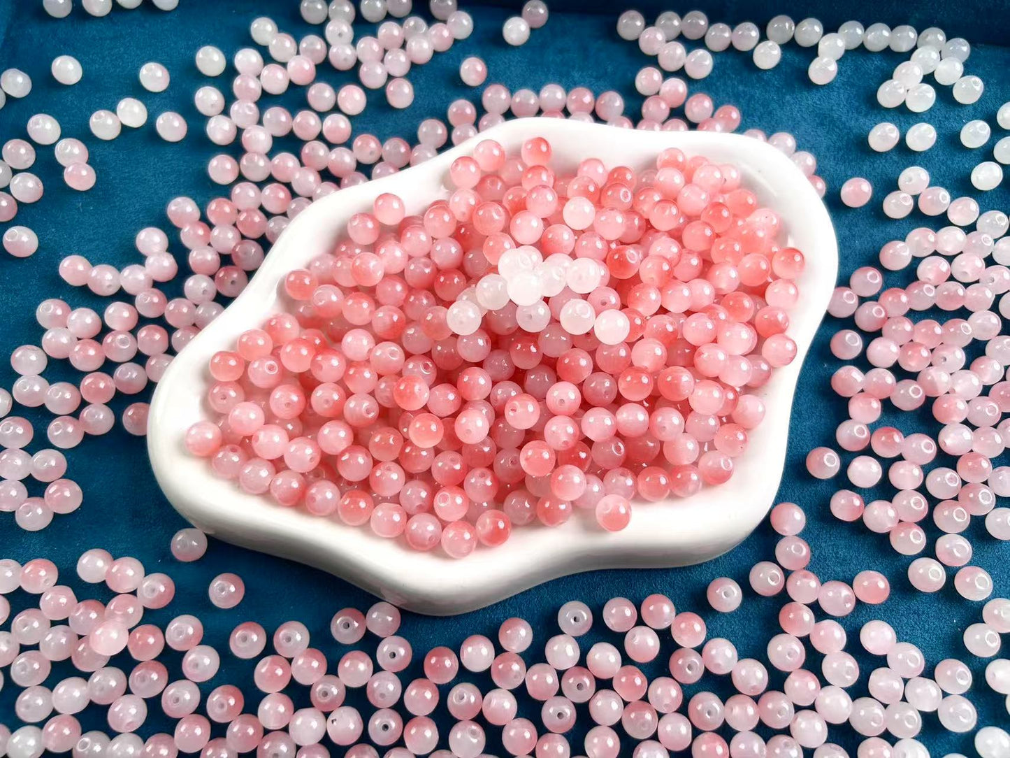 UV color-changing beads