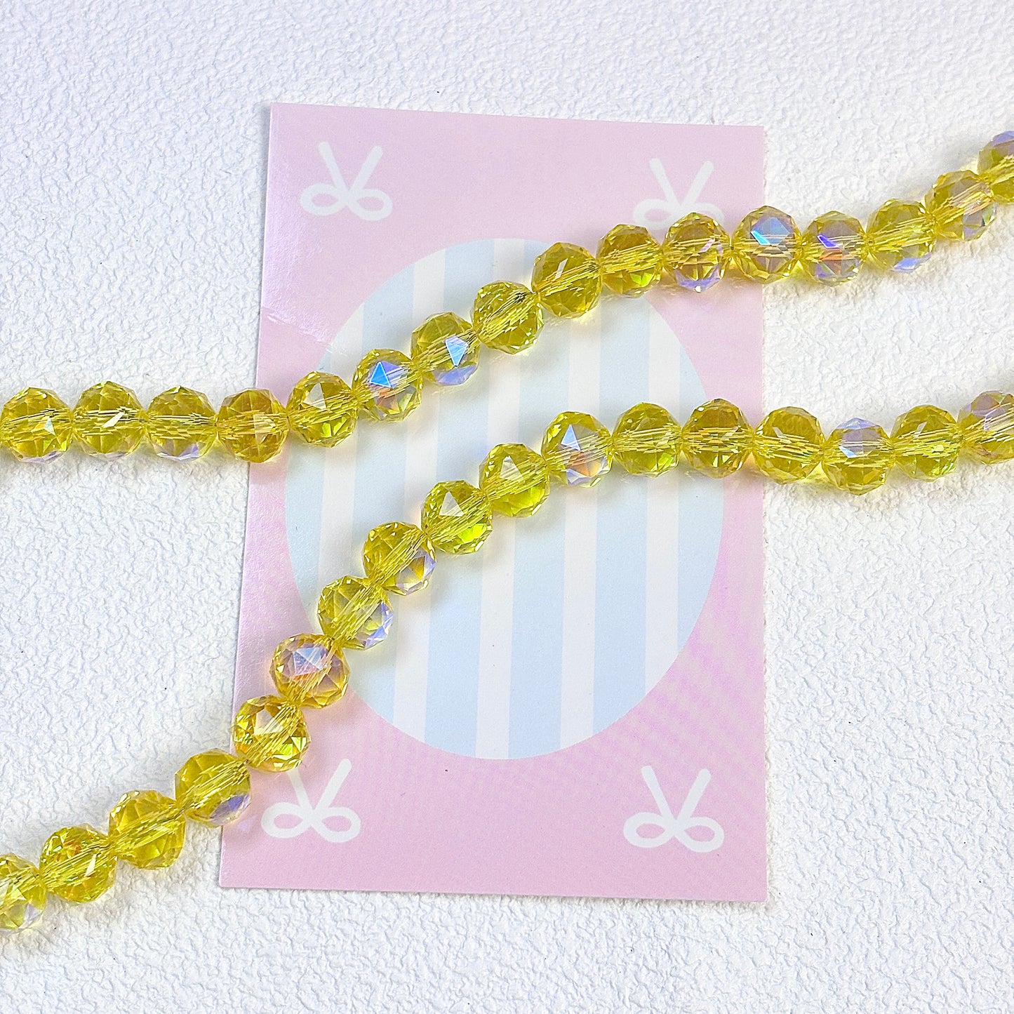The dazzling flower-shaped crystal shines brightly(10mm)